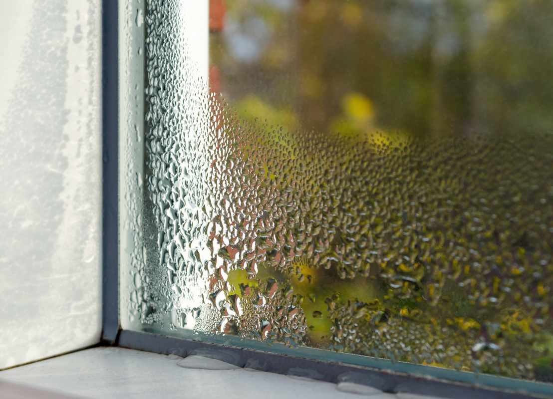 Ventana con condensación