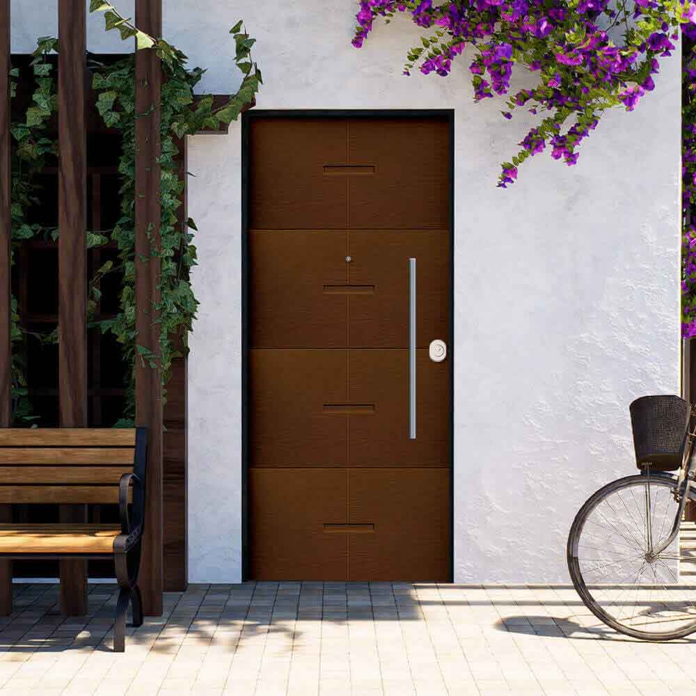 Puerta acorazada modelo Benidorm instalada