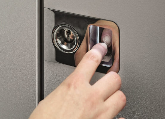 Opciones apertura huella dactilar para puertas de entrada de aluminio