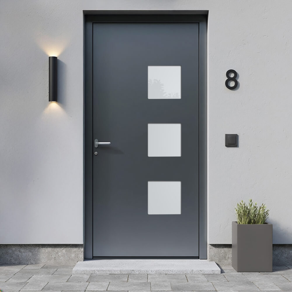 Puerta de entrada de aluminio BASIC Sanlúcar de Barrameda instalada