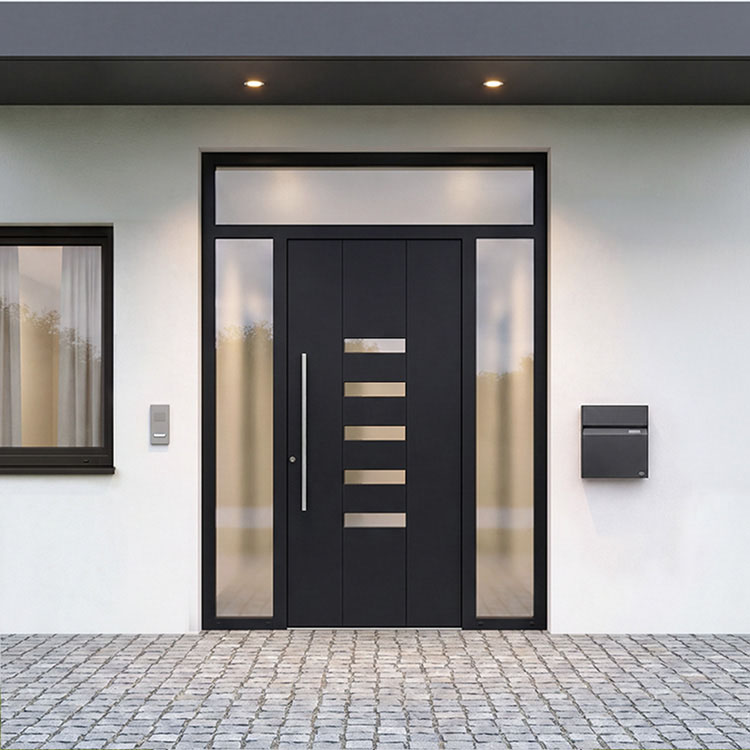 Puerta de entrada Schüco con paneles laterales y fijo superior