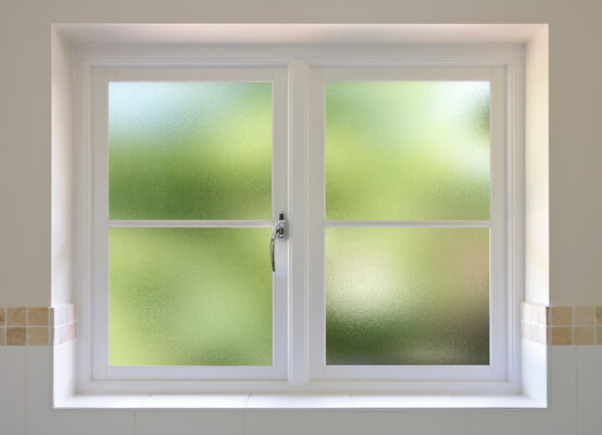 Ventana con cristal opaco